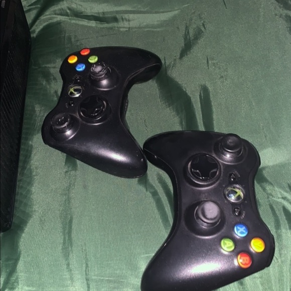 Xbox 360 Kinect - Picture 2 of 3